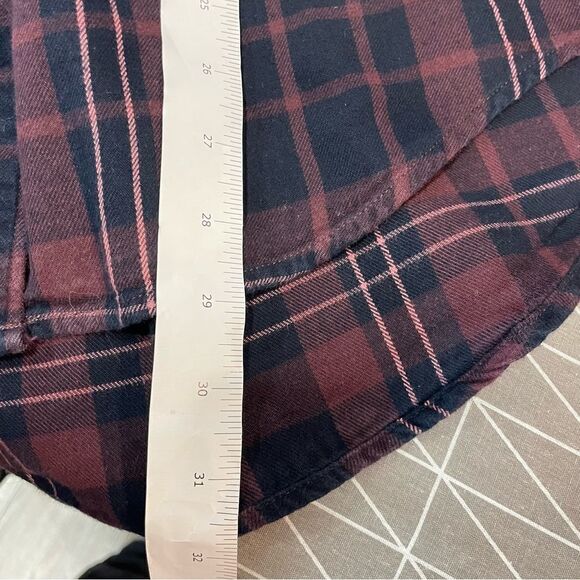 The North Face Purple Black Women's Berkeley Boyfriend Shirt sz M - Picture 11 of 12